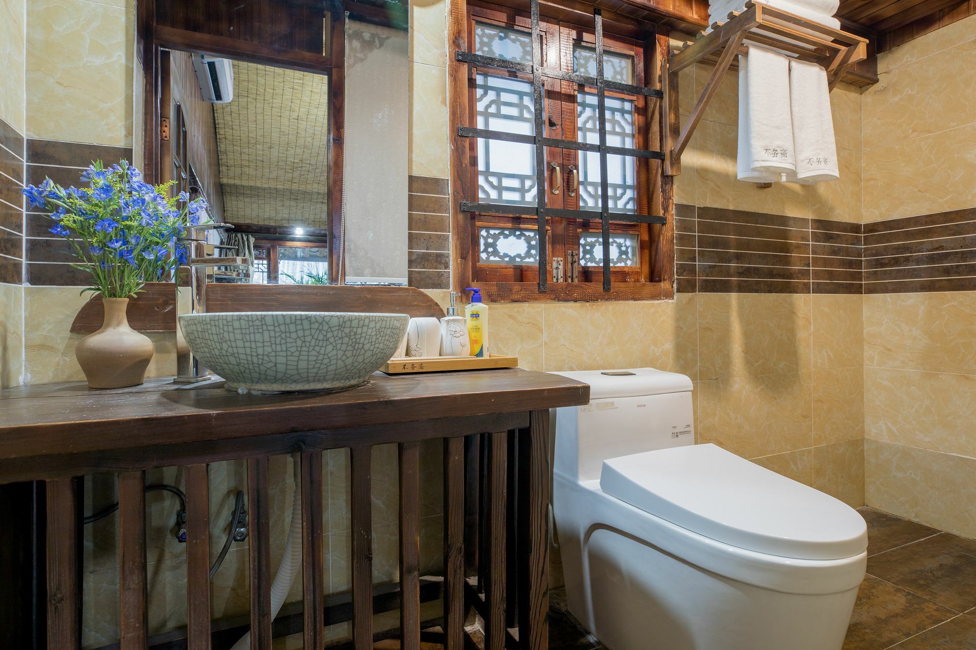 Lijiang Buwuzhai Inn Kültér fotó